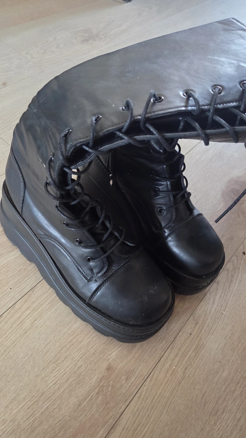 Knee-high Black Platform Lace-Up Boots - Size 43 - photo 2
