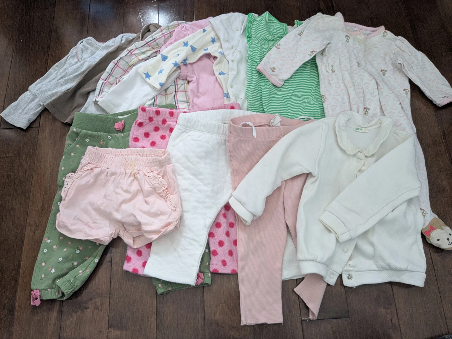 baby clothes with noticeable stains or  signs of wear 3-9M