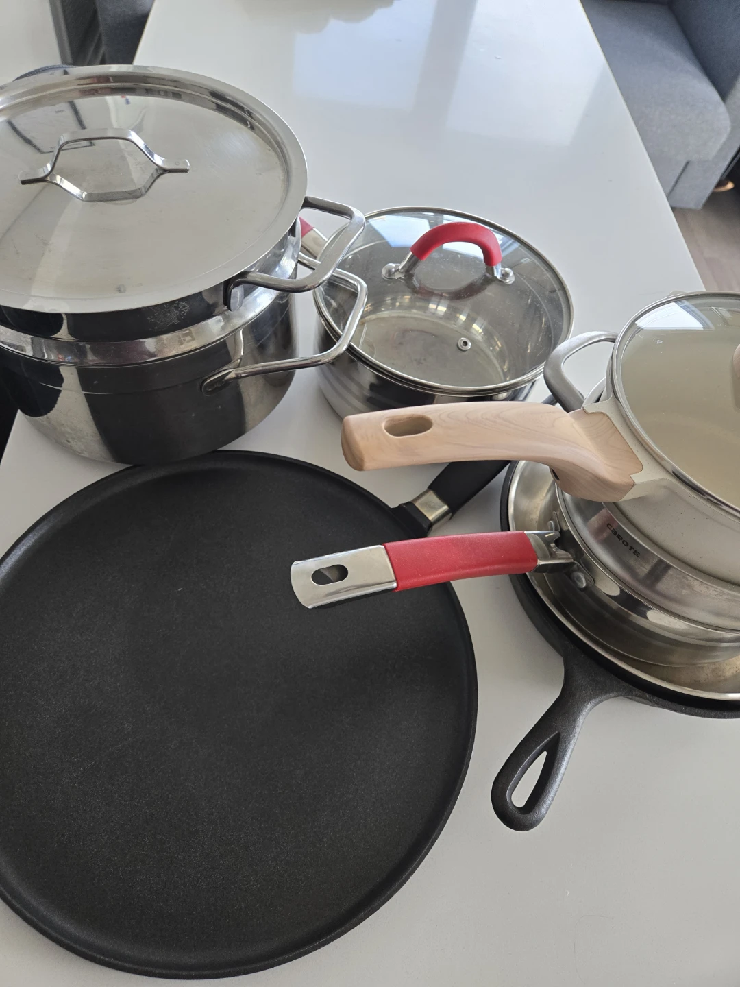Assorted Pots and Pans Set