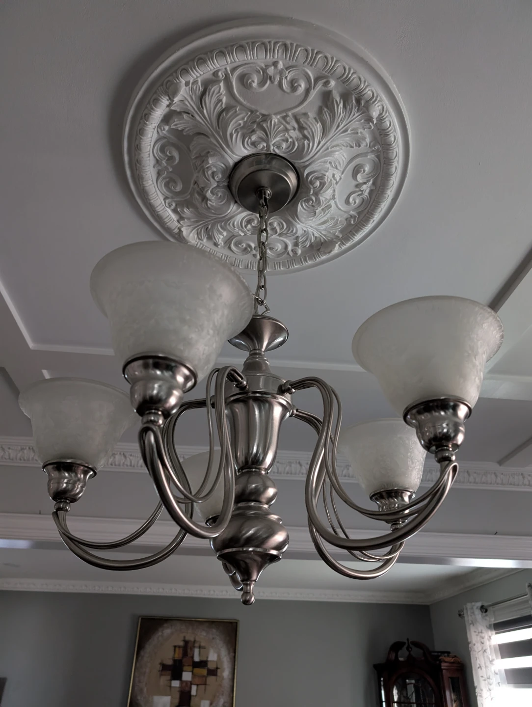 5-Light Chandelier with Frosted Glass Shades - photo 3