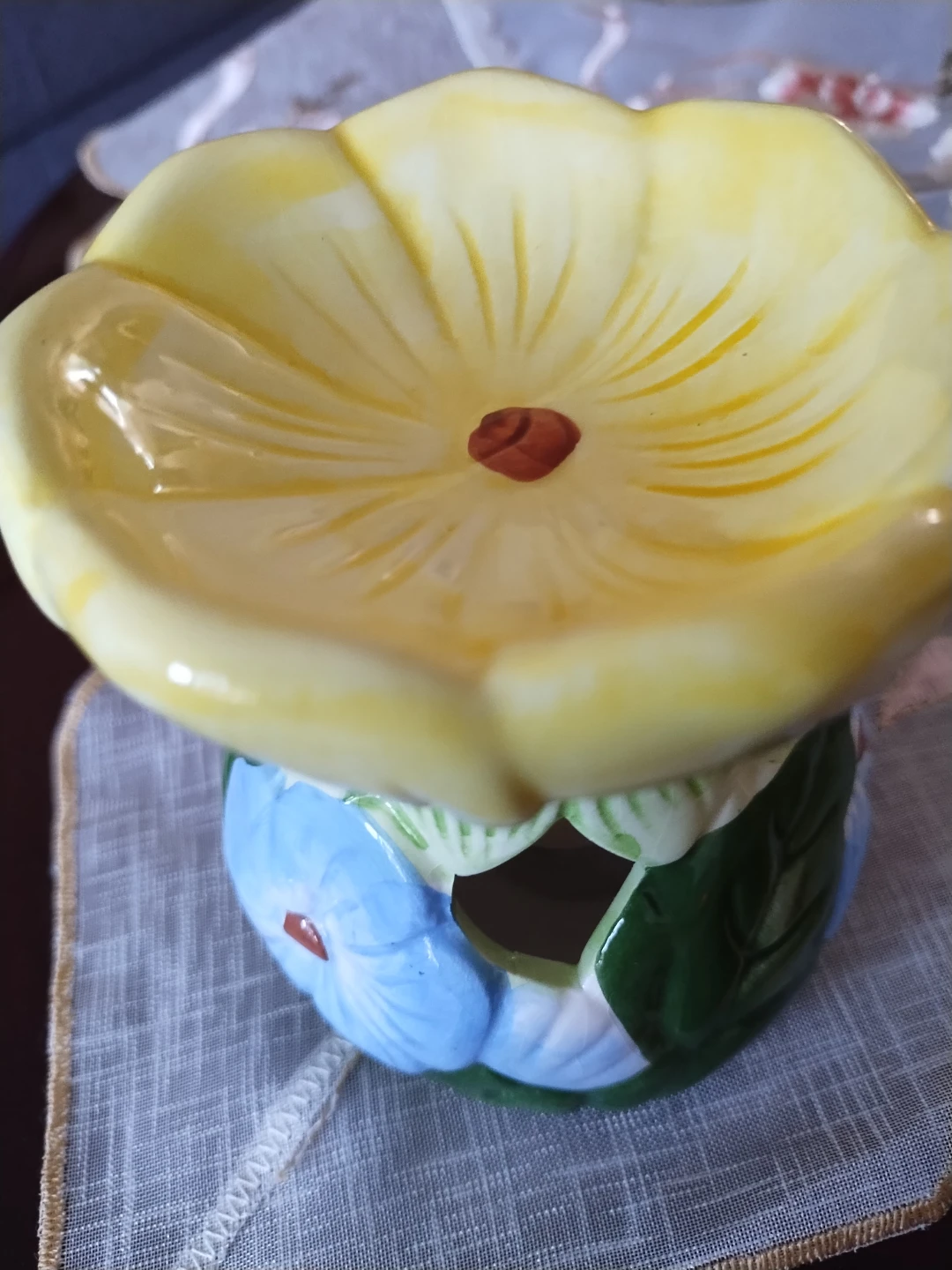 🥕 Yellow Flower Ceramic Oil Burner - photo 4