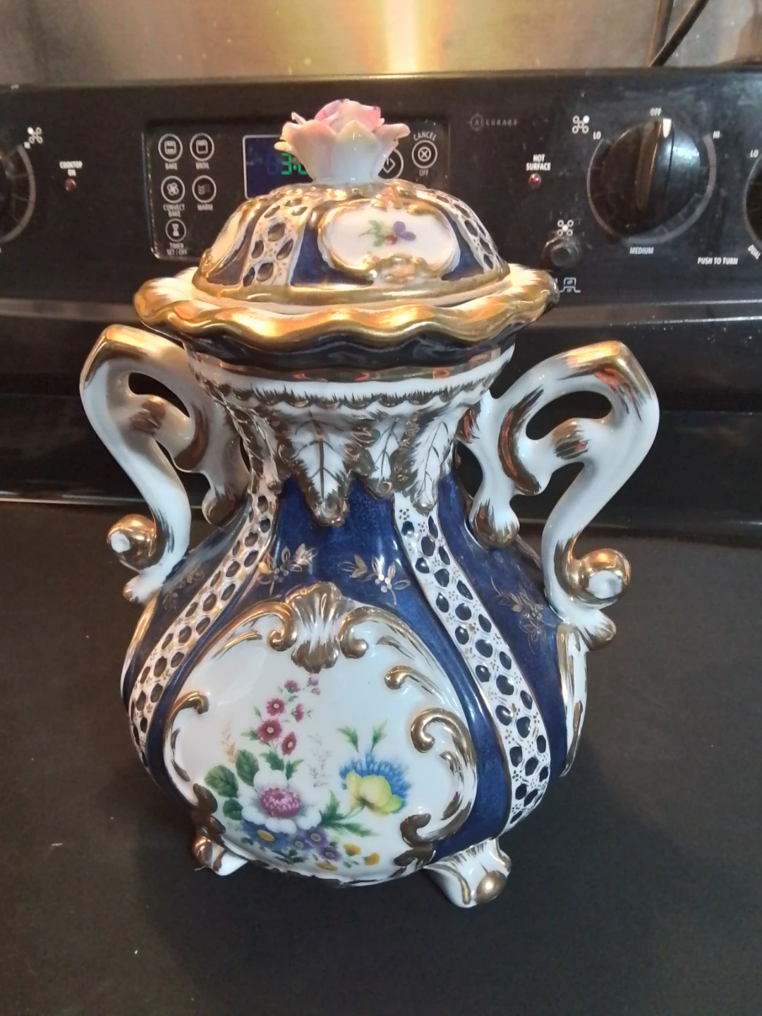 Antique Limoges Porcelain Lidded Urn – France 8x10"