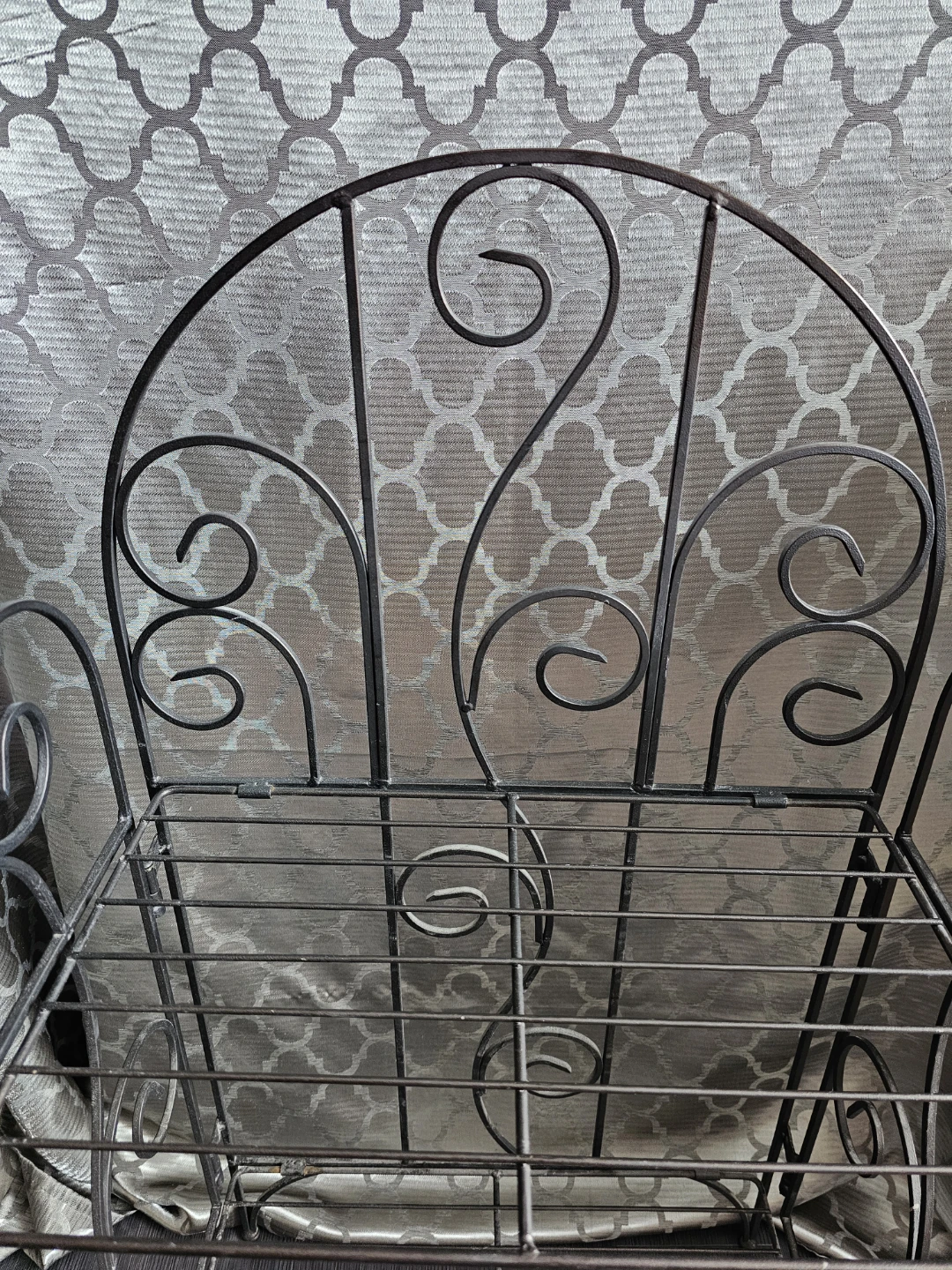 Ornate Metal Magazine Rack / Display Shelf - photo 2