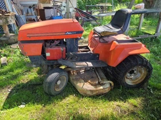 Arien tractor + attachments - photo 3