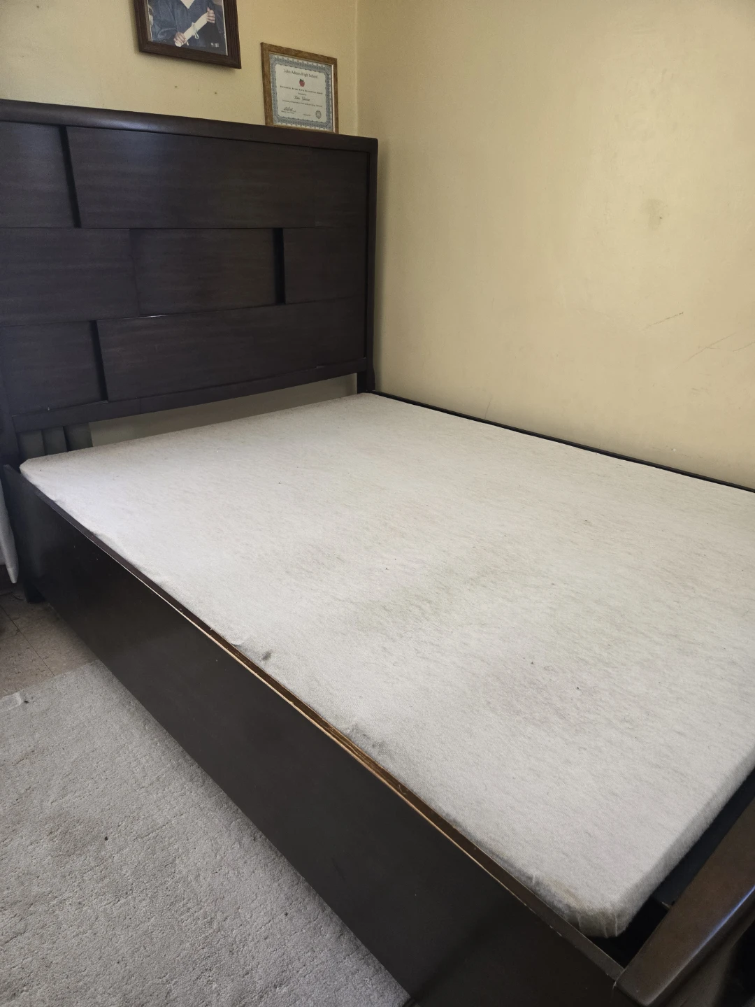 Dark Wood Platform Bed Frame with Drawers - photo 3