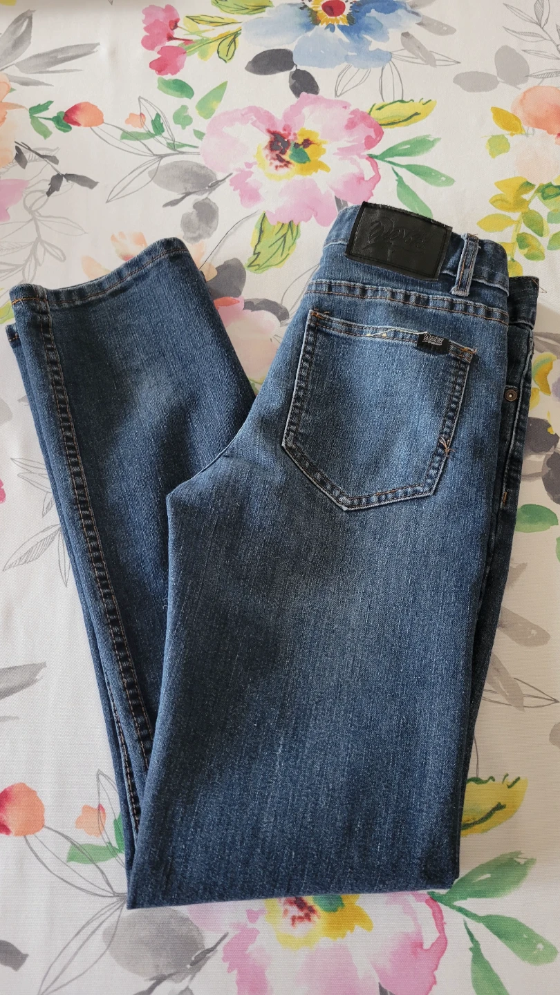 West 749 Straight Fit Jeans