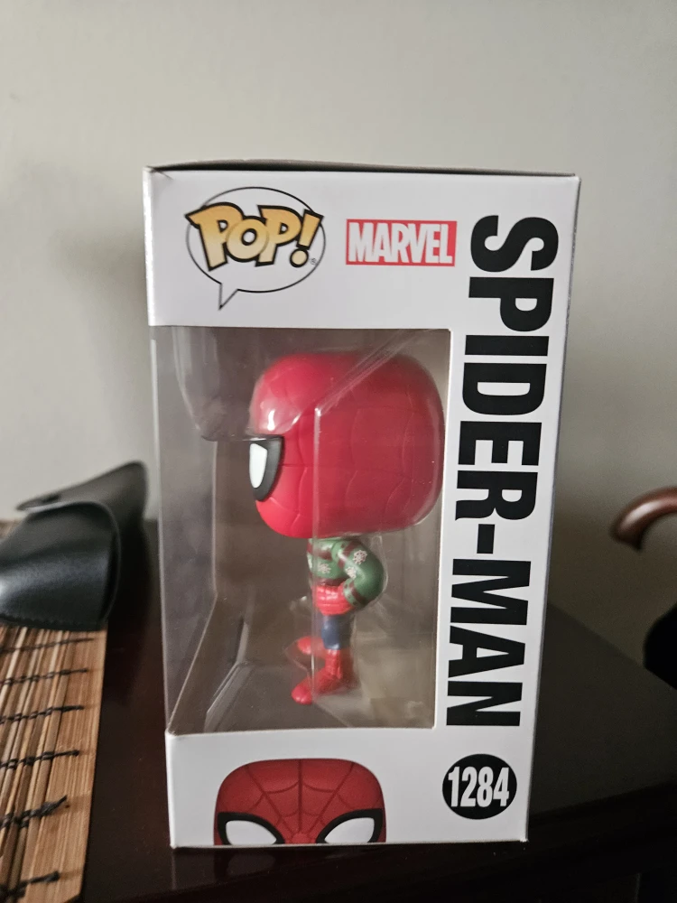 Funko Pop! Marvel Spider-Man #1284 Holiday Sweater - photo 4