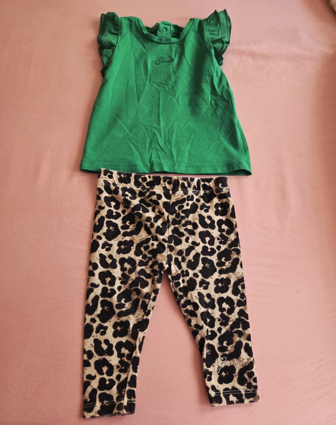 Guess Girls Leopard Print Leggings & Green Top Set - photo 3