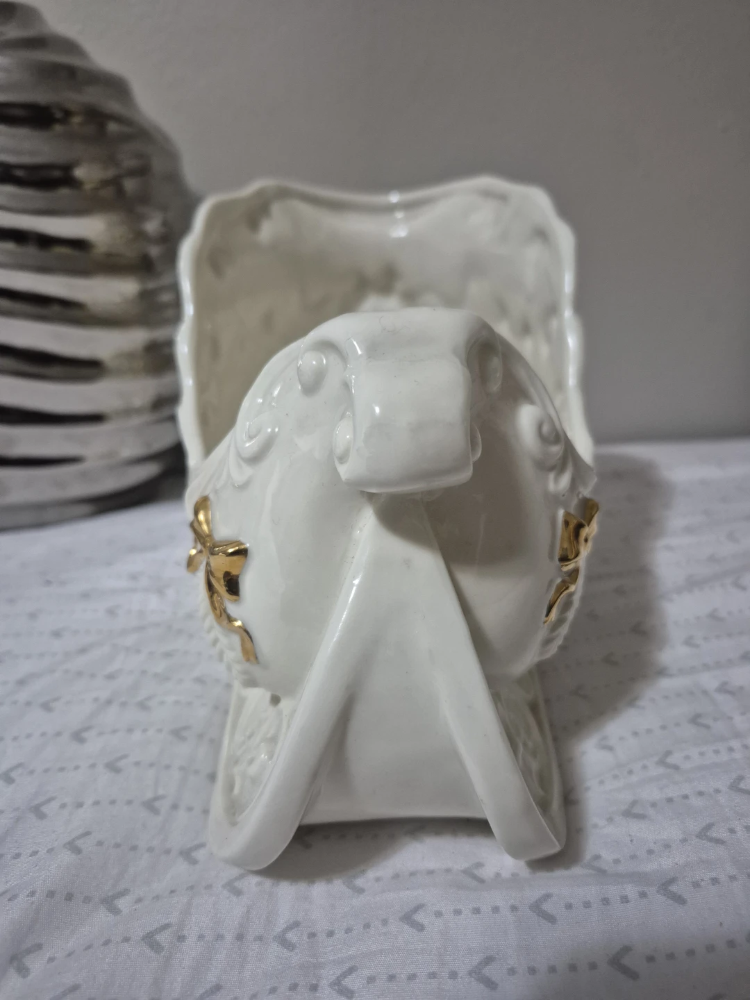 Ceramic Candy Dish & Asymmetrical Vase - photo 2