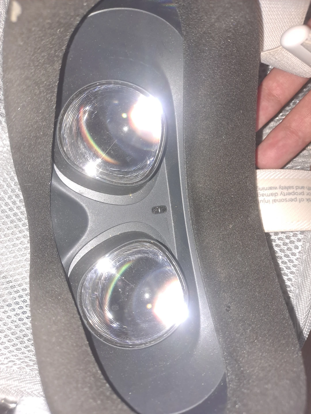 Oculus Quest 2 VR Headset with Controllers and Case - photo 5