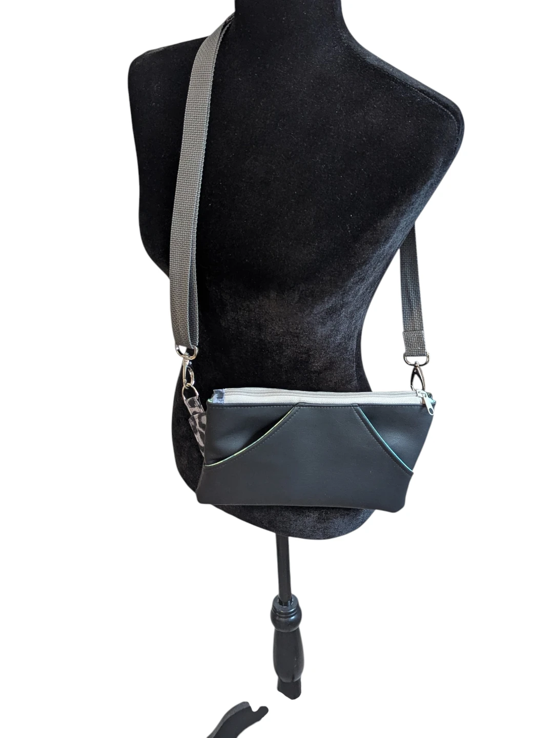 Black crossbody bag with leopard print accent - photo 2