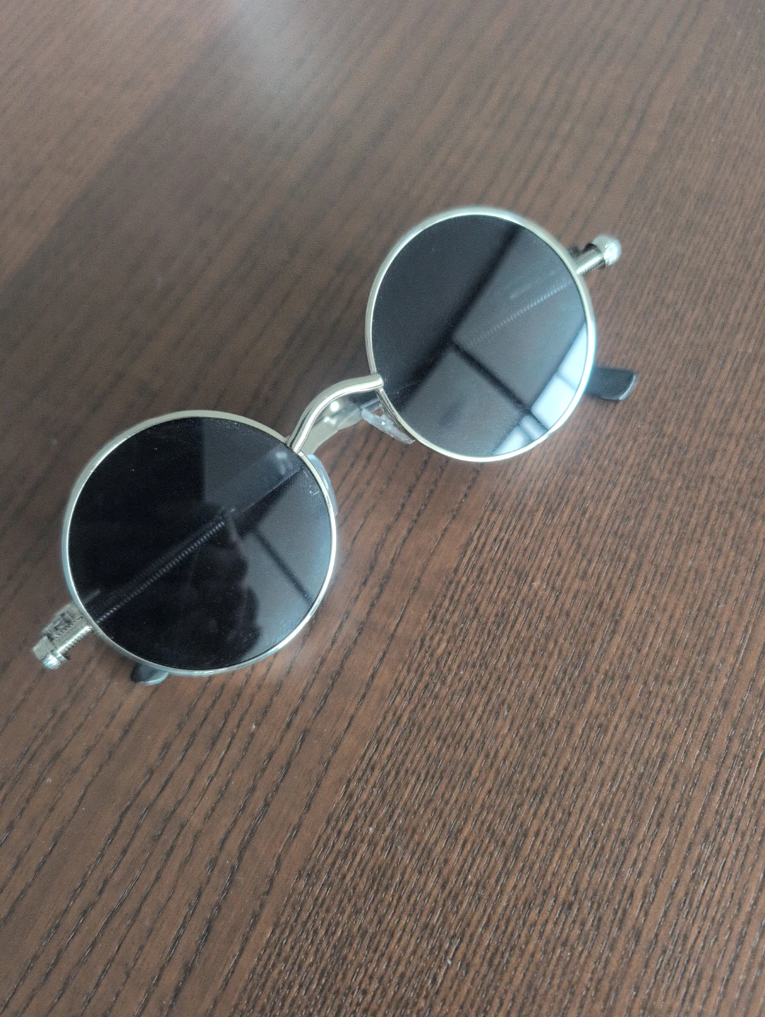 Round Metal Frame Sunglasses