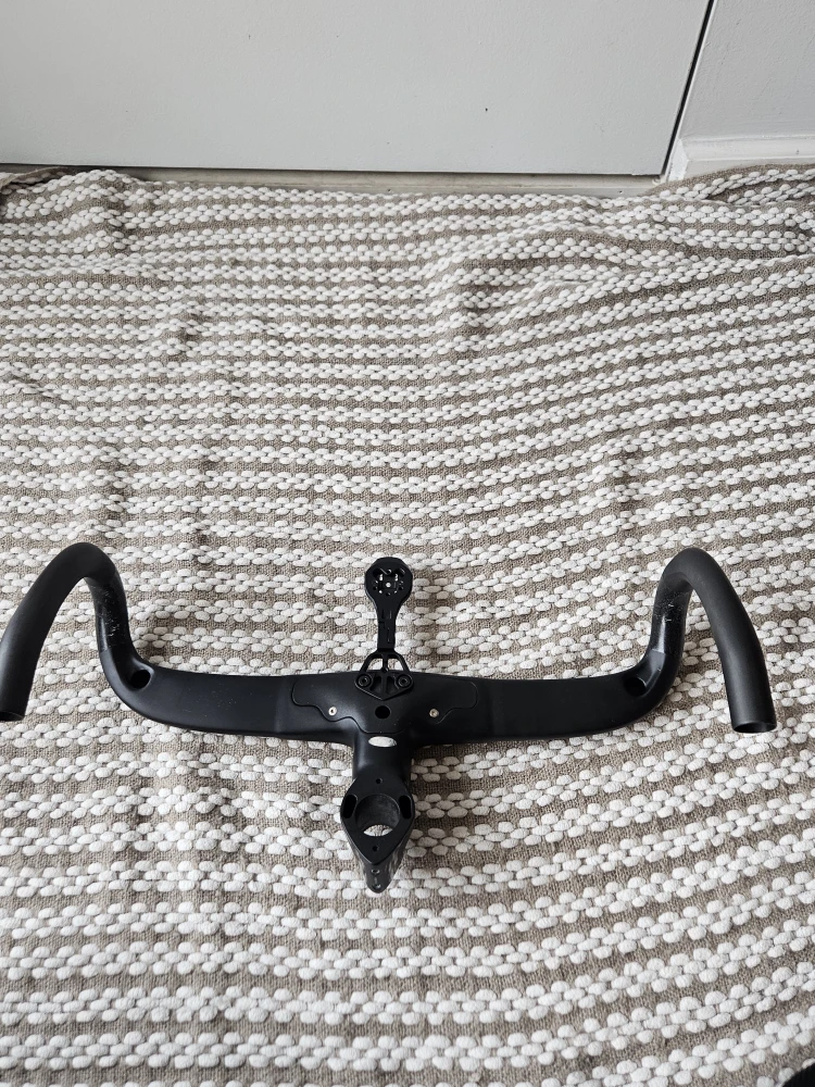 Pinarello most talon ultra light.Size 90×42.With computer mount - photo 4