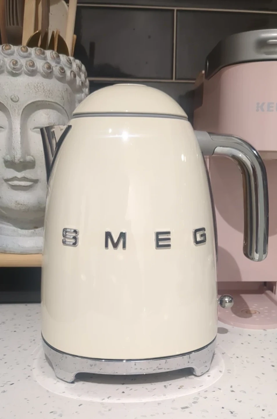 Smeg Cream Kettle