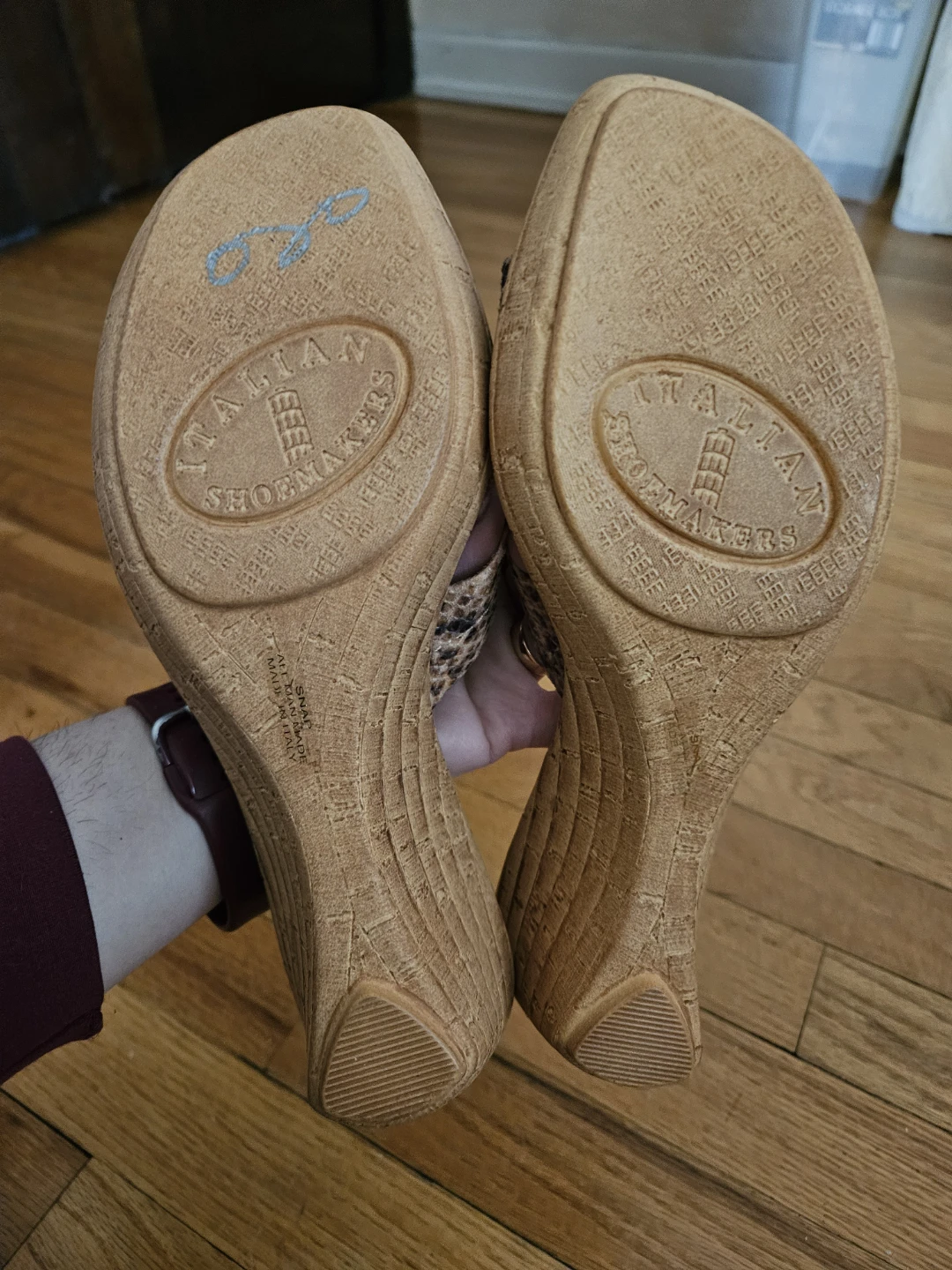 Italian Shoemakers Wedge Sandals Size 9 Snakeskin - photo 4