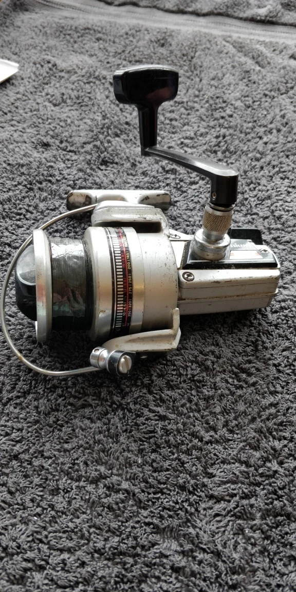 Daiwa 2600C Spinning Fishing Reel - photo 2