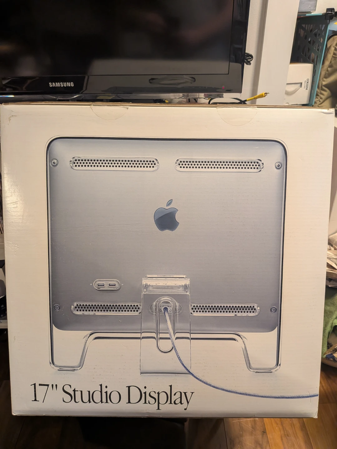 Vintage Apple Studio Display M7649 17” In Box - photo 2
