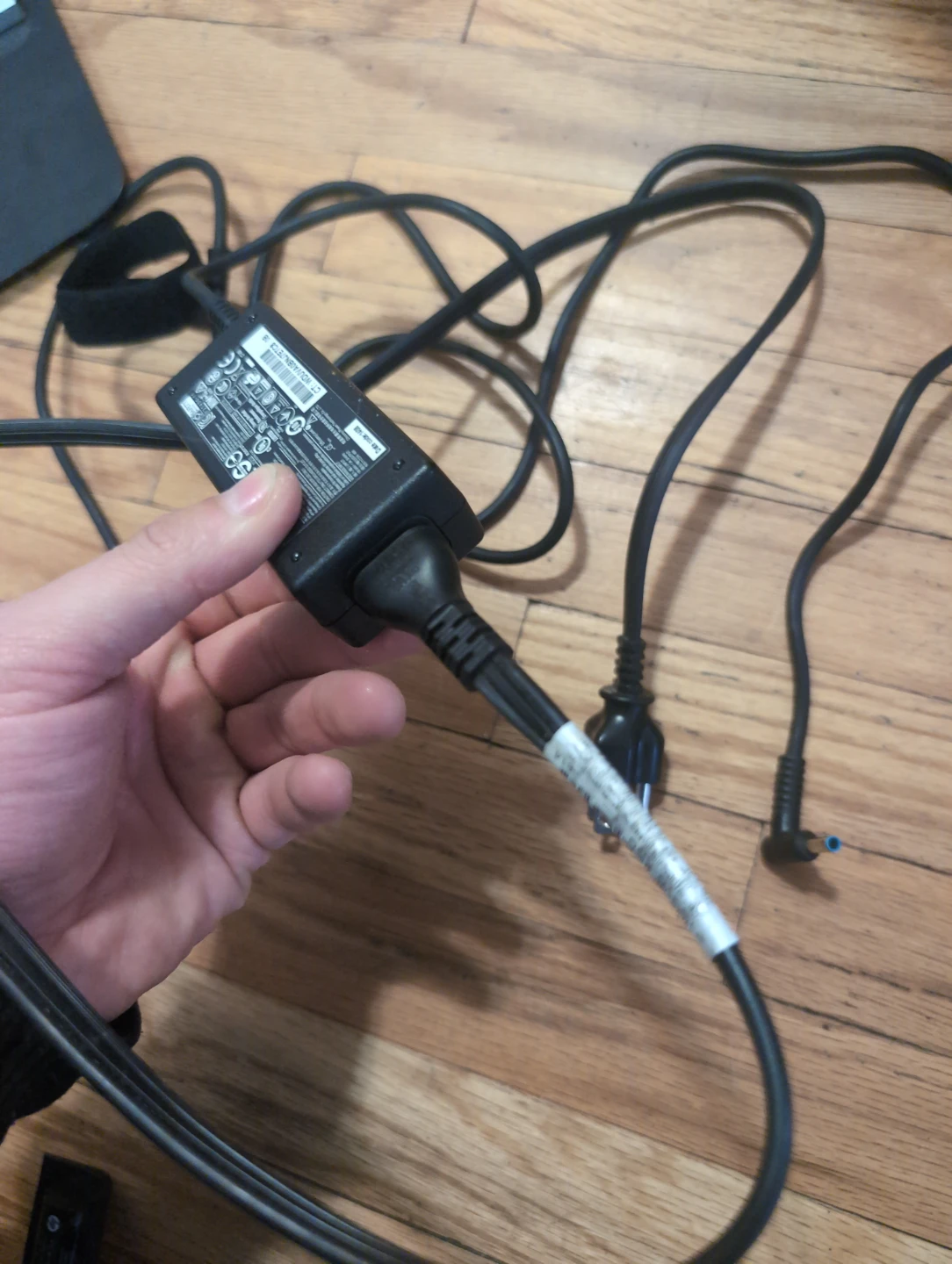 HP Laptop AC Adapter Power Supply - photo 4