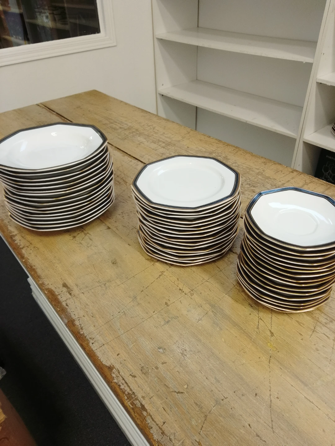 White Dinnerware Set with Gold Trim - photo 3