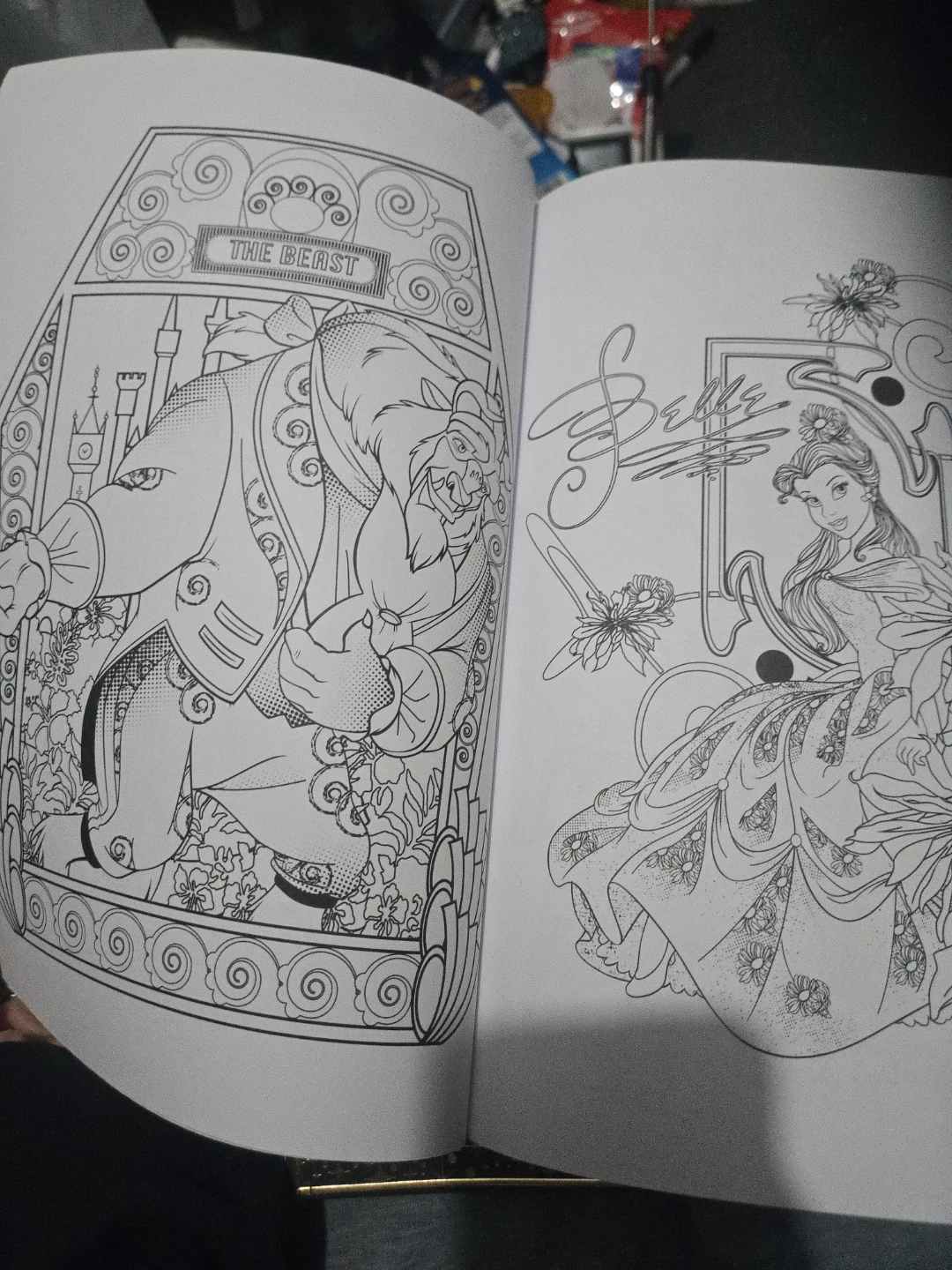 Disney Princess and Classics Colouring Books Bundle - photo 4