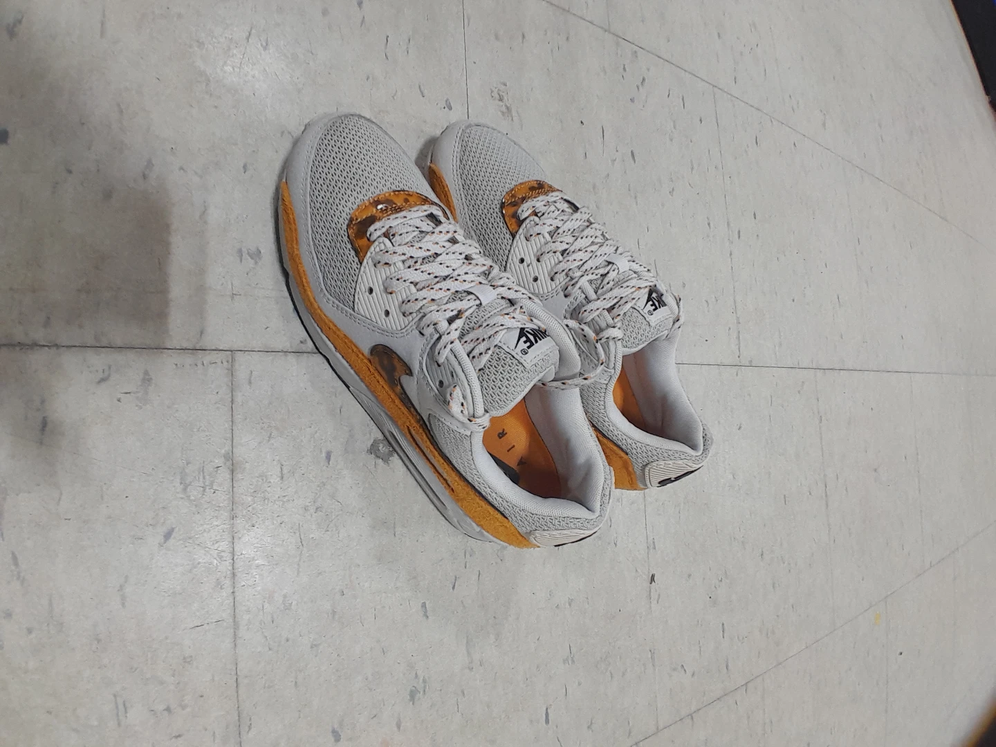 Nike Air Max 90 Shoes Men's Size 8 - photo 3