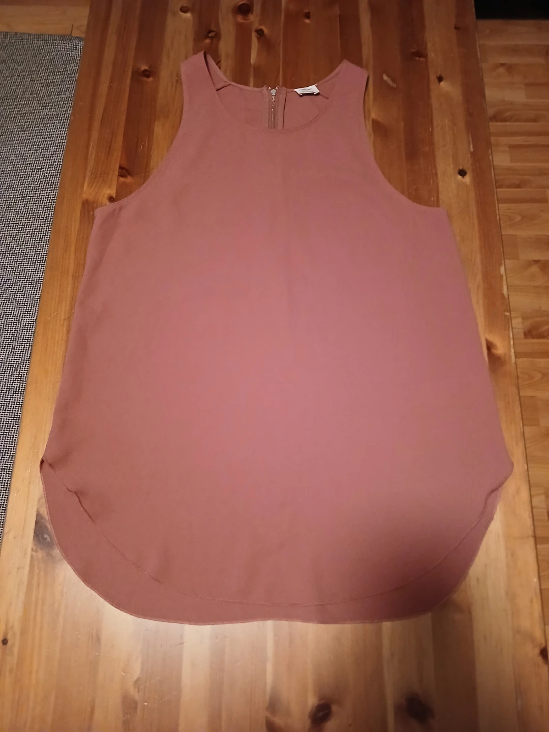 Wilfred Sleeveless Top - Size Medium