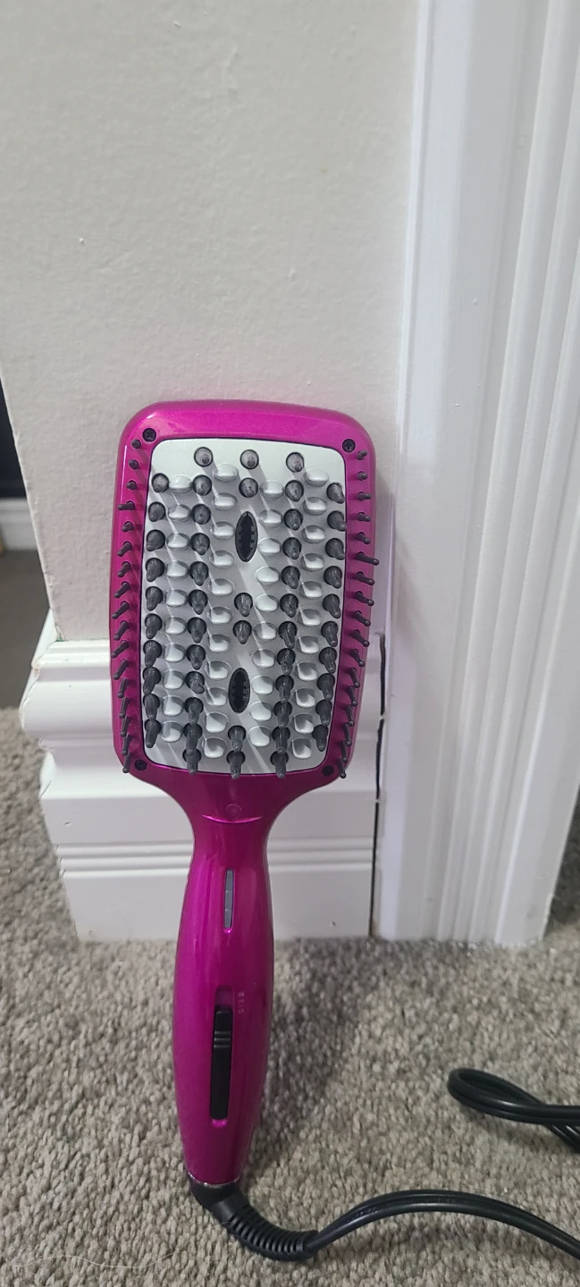 Conair InfinitiPro Diamond Brilliance Ionic Straightening Brush - photo 2