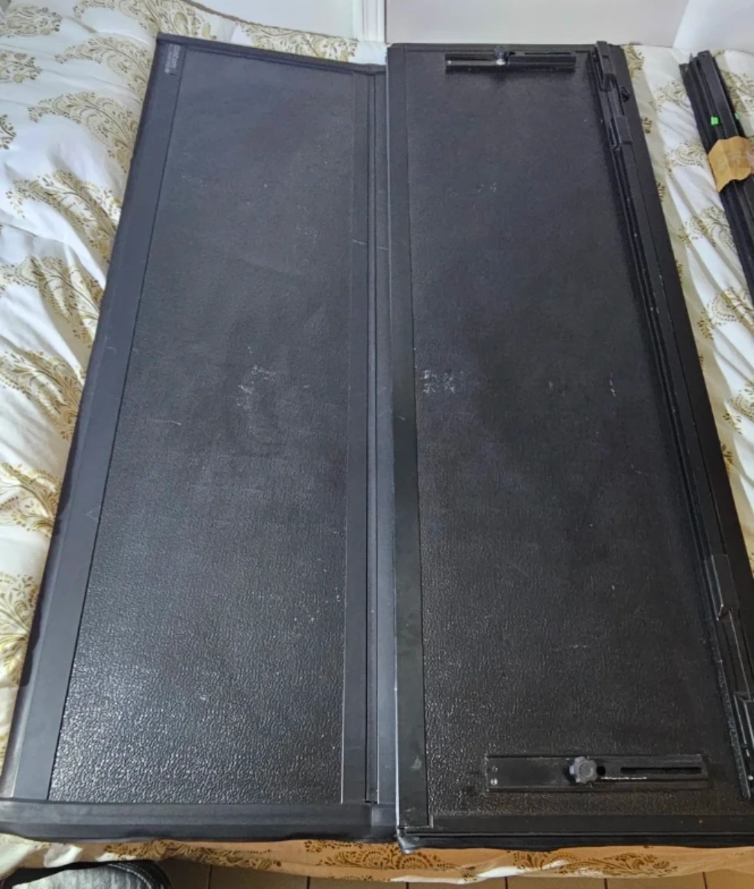 Black Tri-Fold Tonneau Cover with Hardware - photo 2