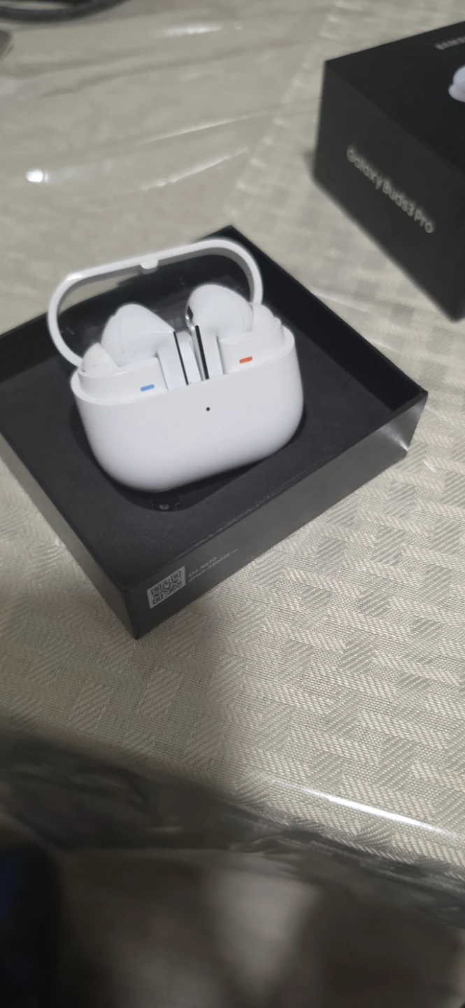 Samsung Galaxy Buds3 Pro - photo 3
