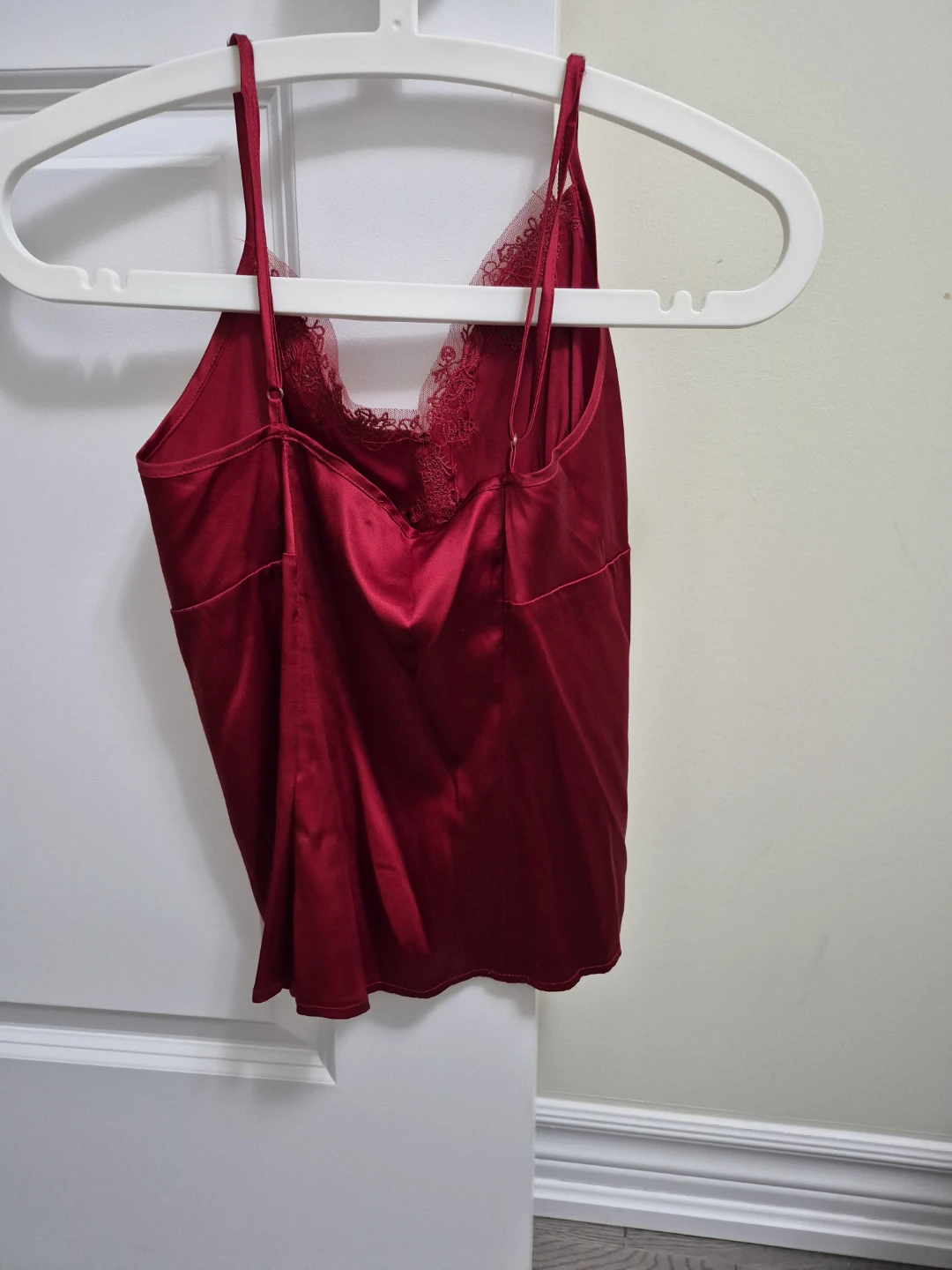 Le chateau Red Silk Camisole with Lace Trim - photo 2