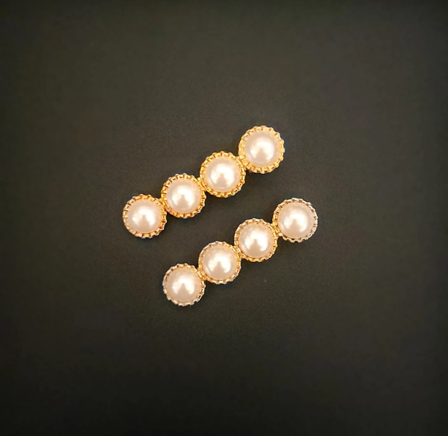 Set of 2 Faux Pearl Hair Clips