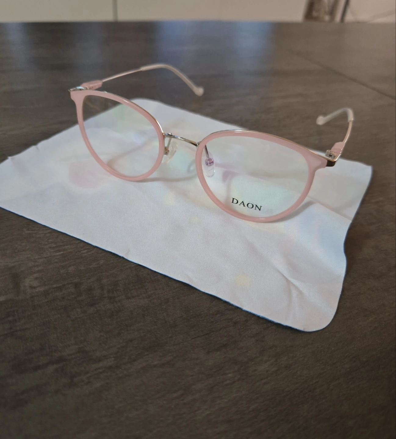 DAON Pink Round Eyeglasses with Case