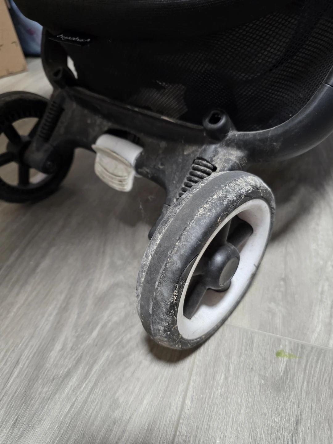 Bugaboo Butterfly 2 + Bumper Bar (Excellent Condition) - photo 3