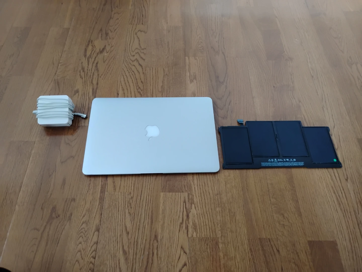 Laptop MacBook Air Mid 2011, 13 inch 🥕 - photo 4