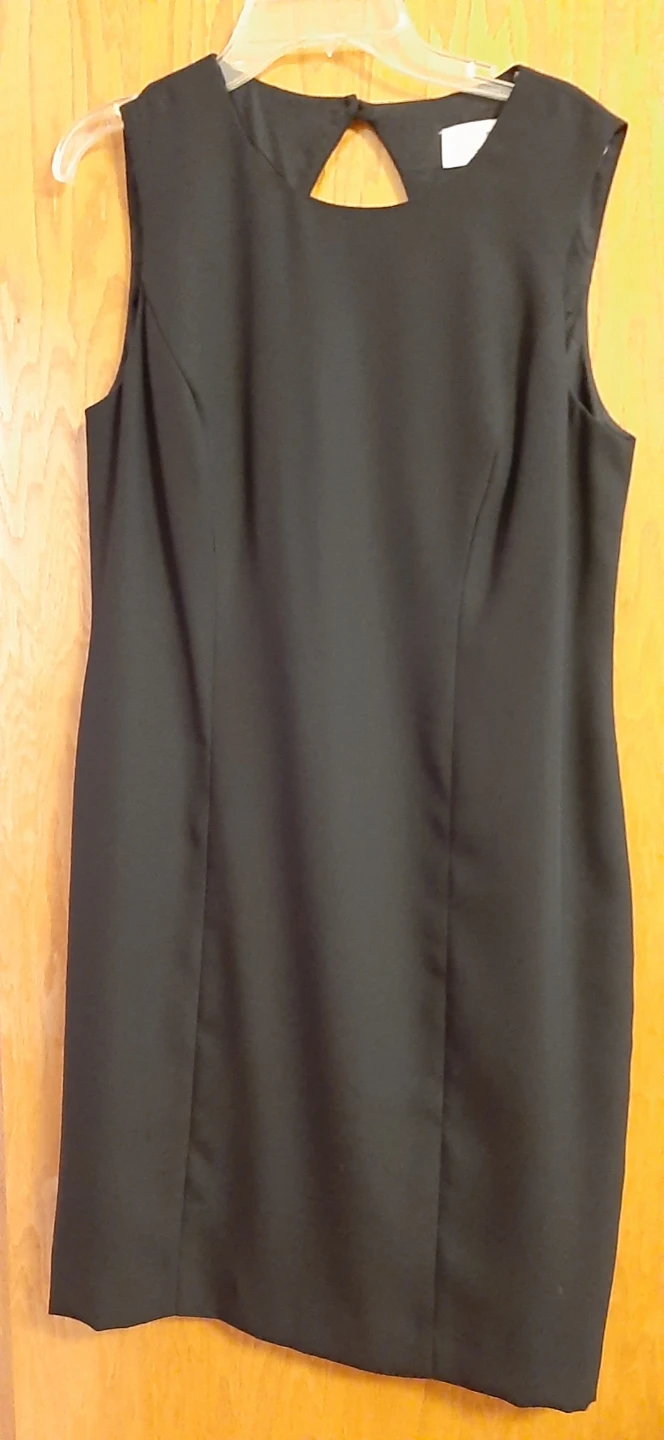 Petite Sophisticate Black keyhole dress