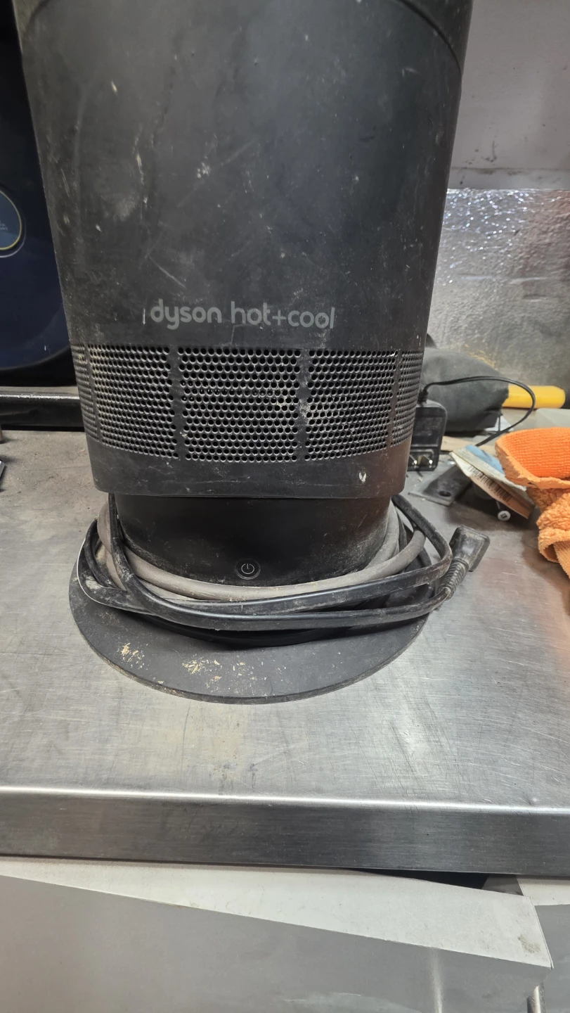 FREE Dyson Hot+Cool Fan Heater - photo 2