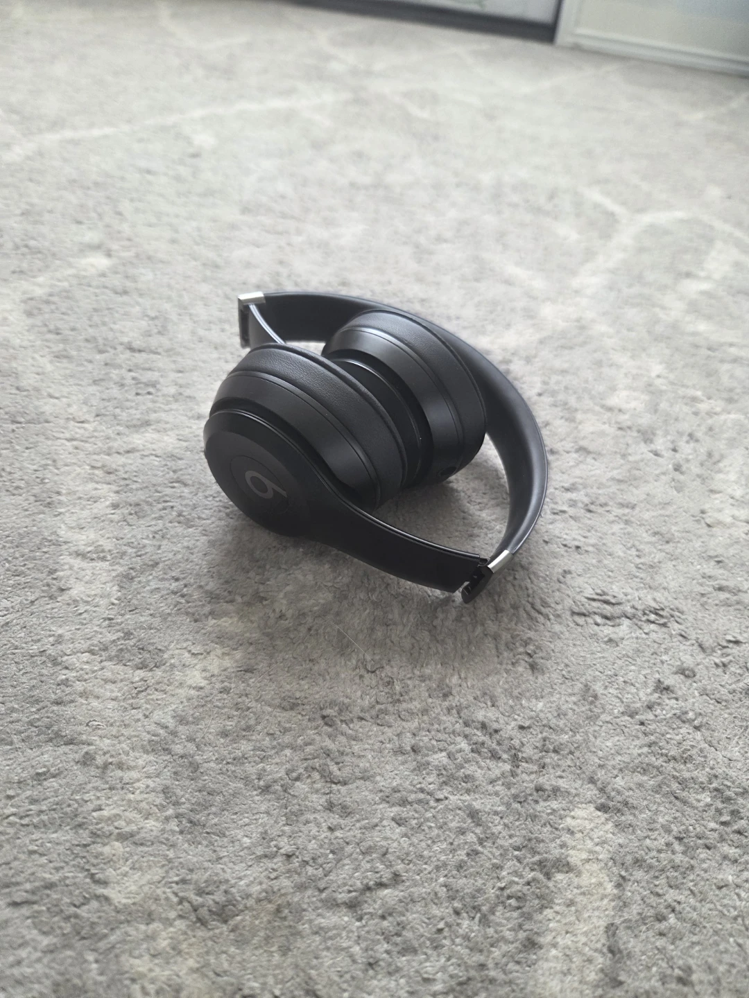 Beats Solo 4 Wireless Headphones - Black - photo 2