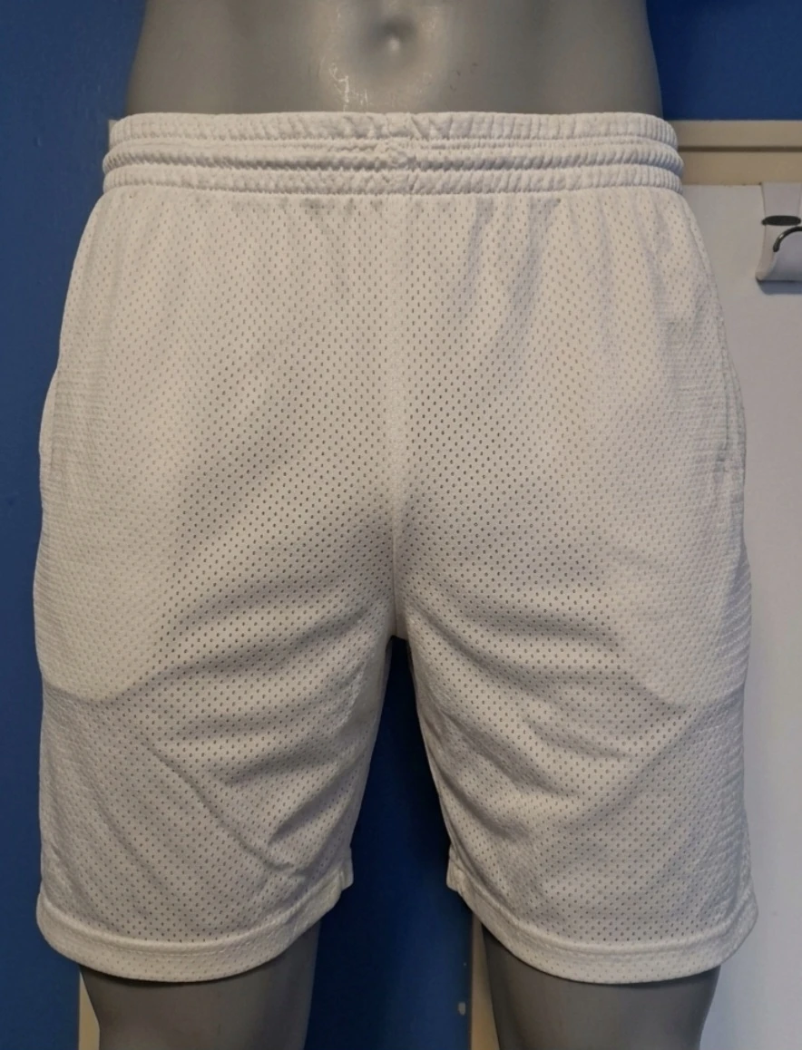 Foot Locker gym shorts - Size L