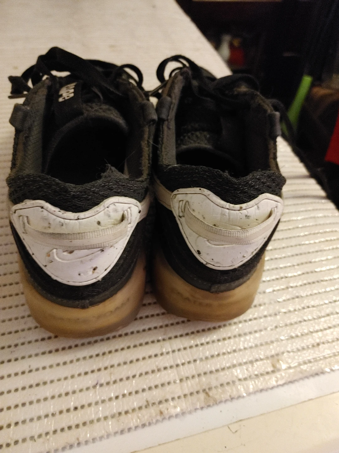 Nike Air Max Shoes - size 10 - photo 4