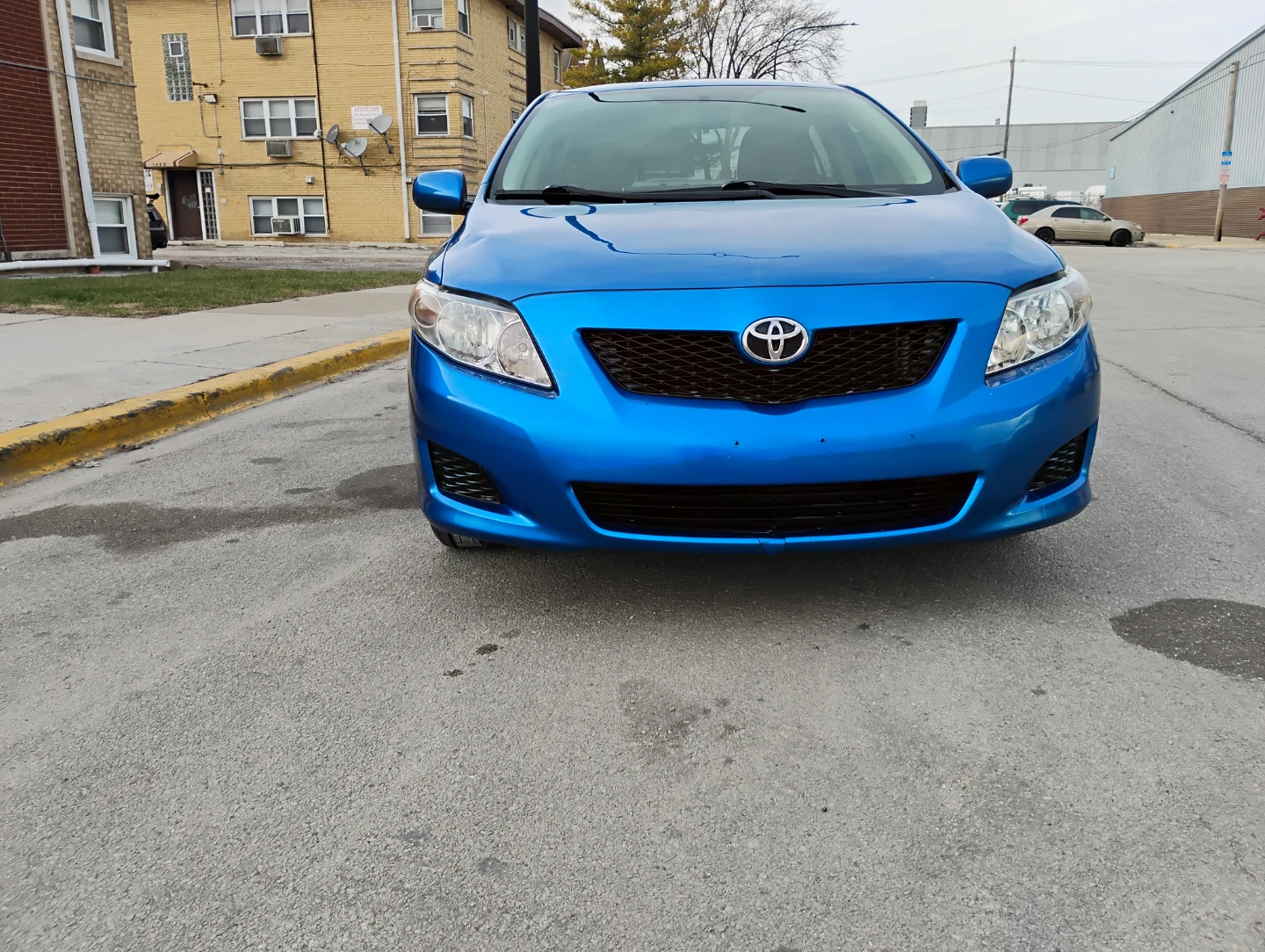 Blue Toyota Corolla LE Sedan - photo 3