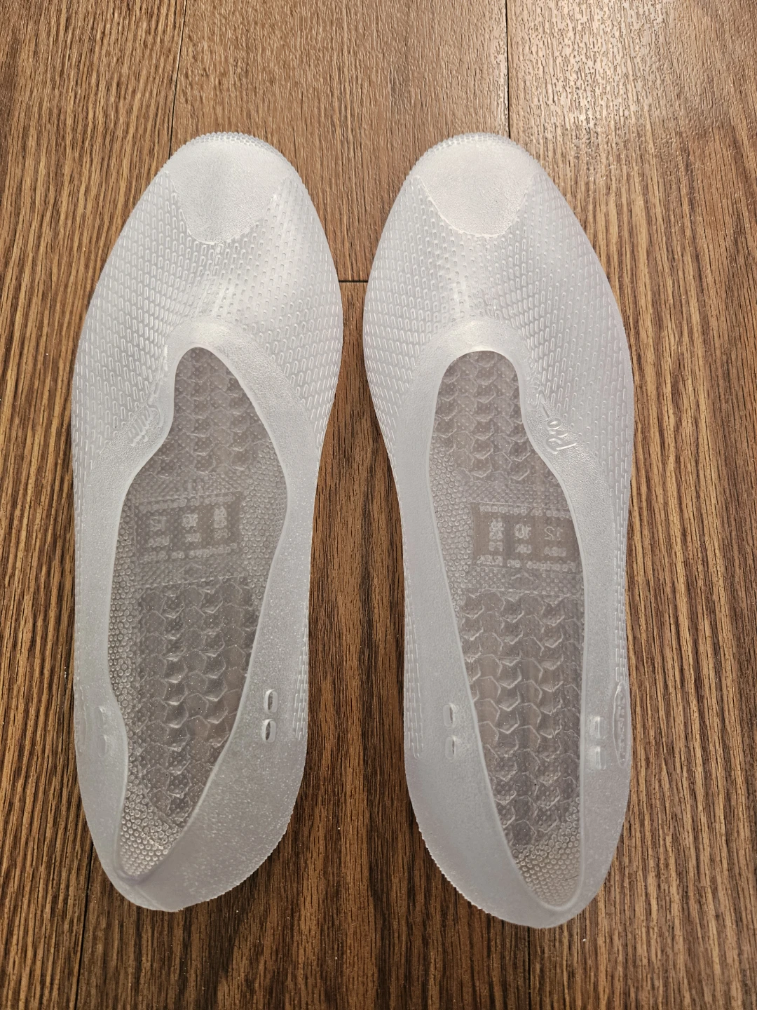 Never-used Water Beach Shoe 10-12 US (43-45 EU)