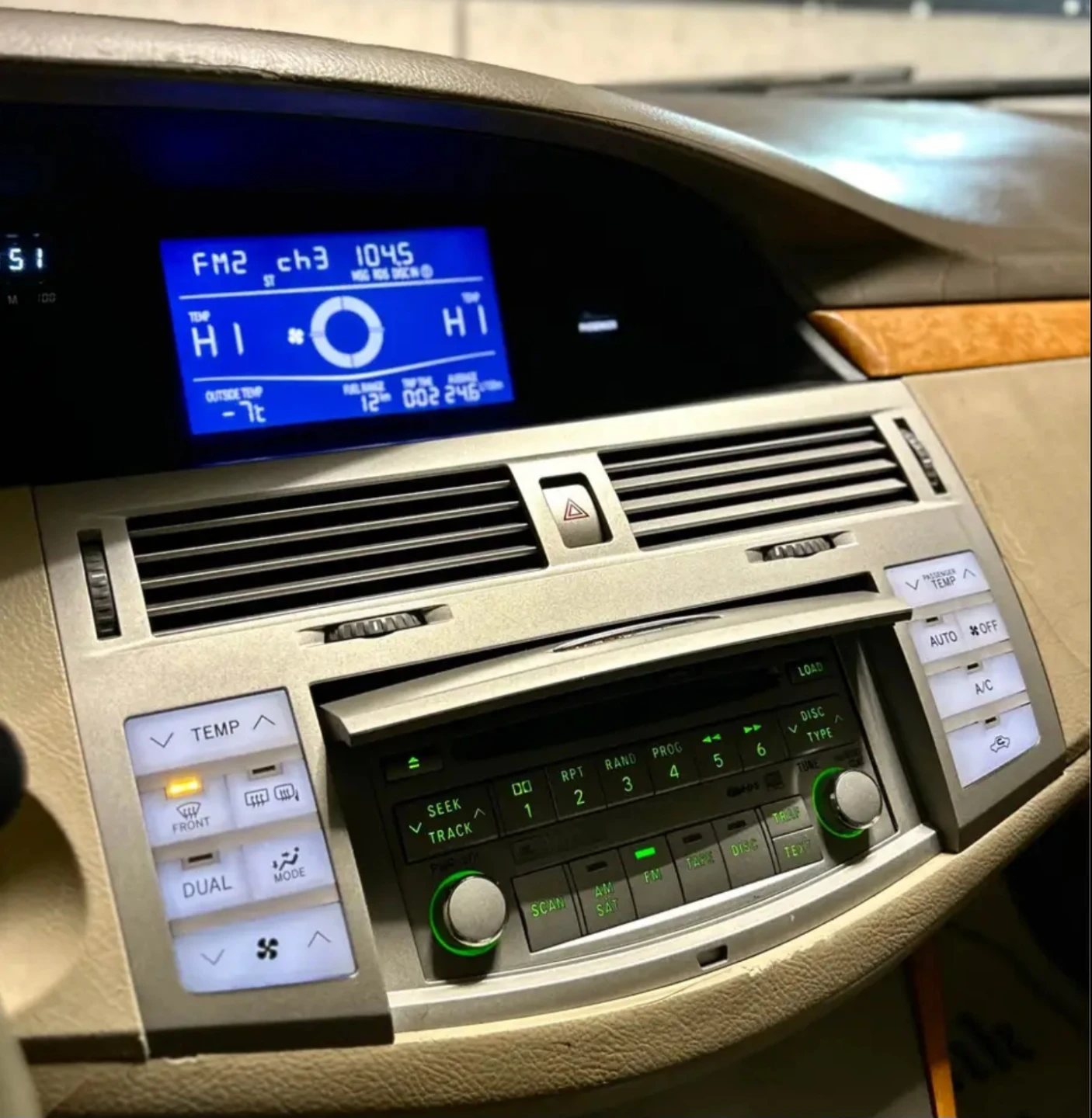 Toyota Avalon 2006 XLS Sedan - photo 3
