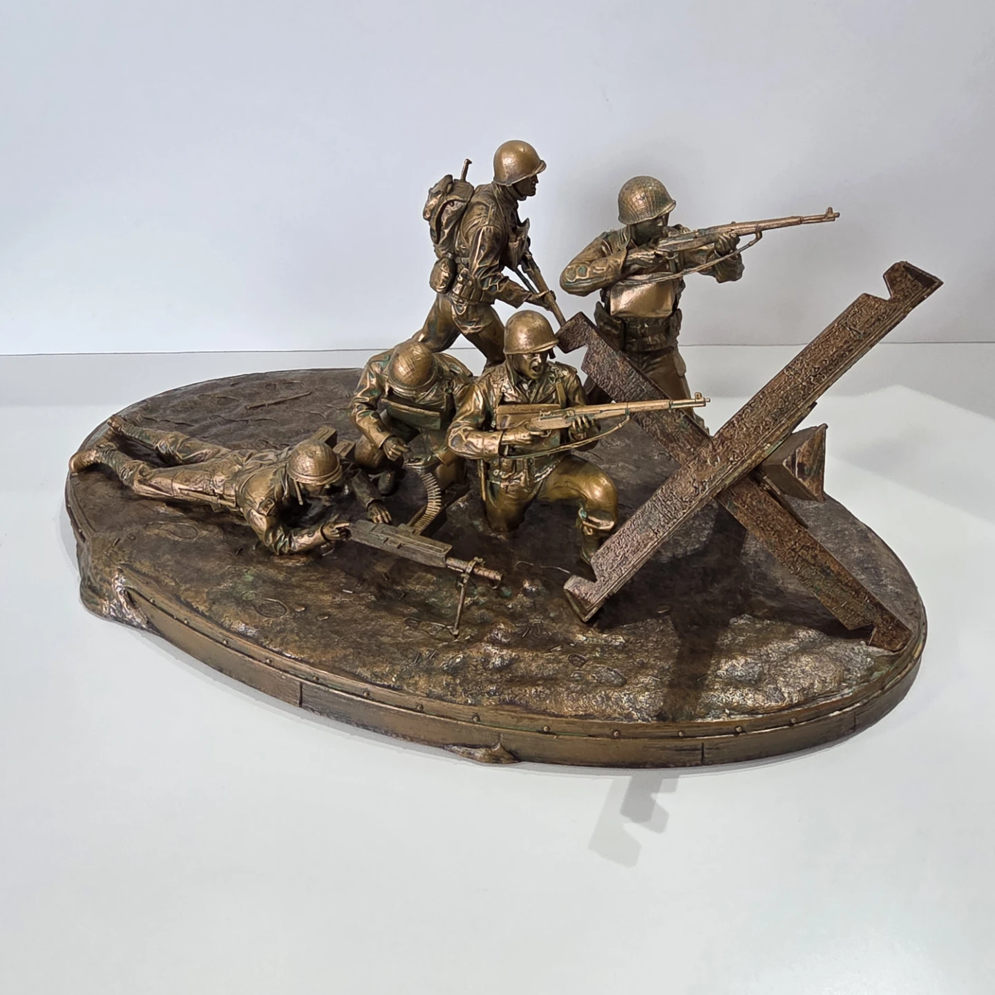 Call of Duty WWII Valor Collection Statue - photo 3