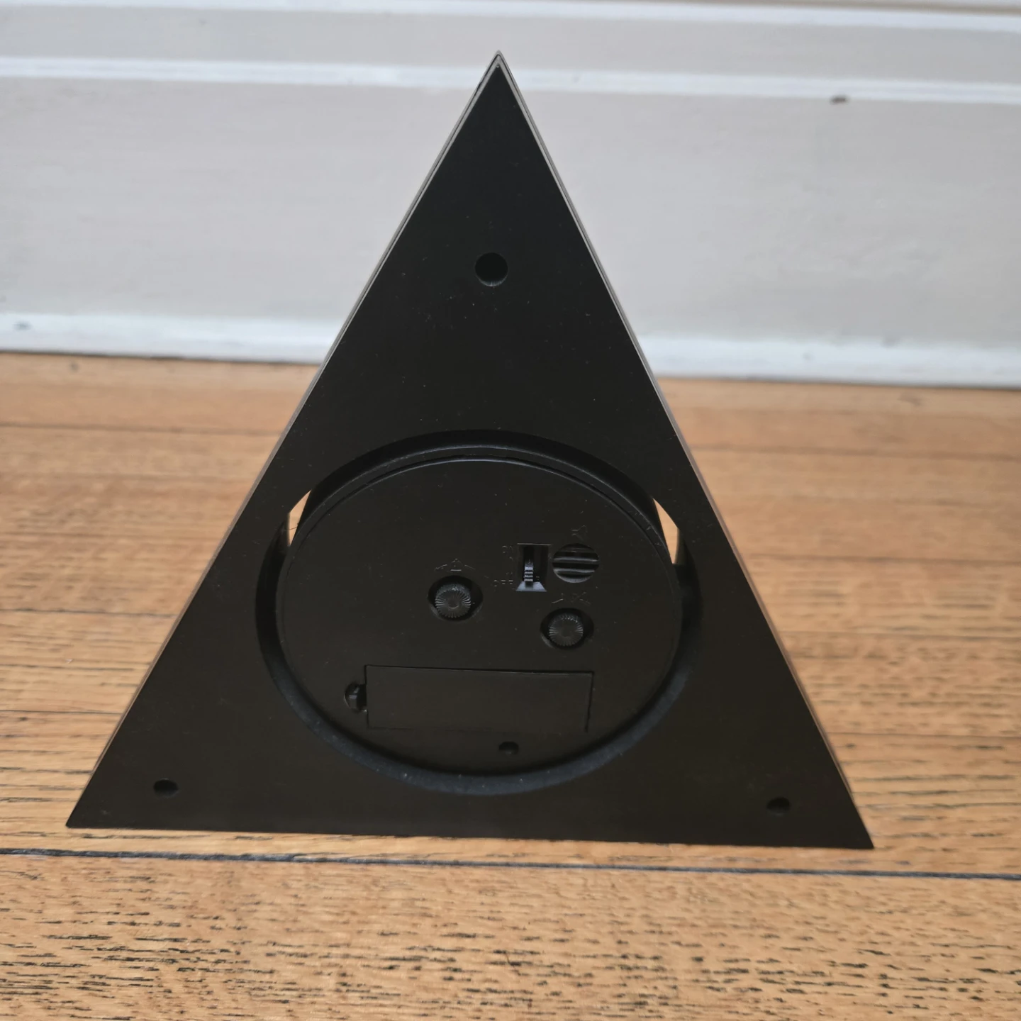 Sabre Triangle Alarm Clock - Black - photo 2
