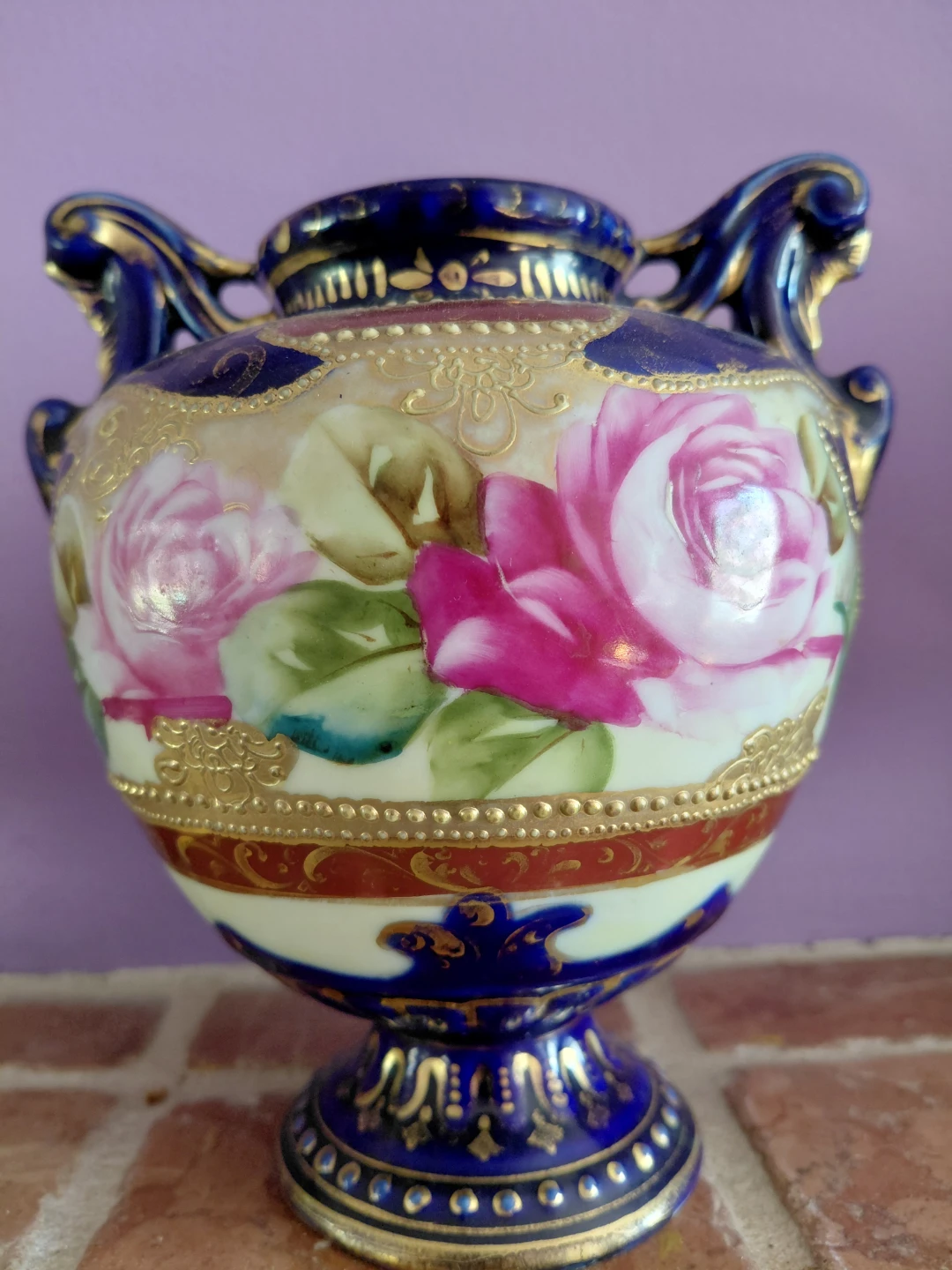Decorative Rose Vase with Gold Trim