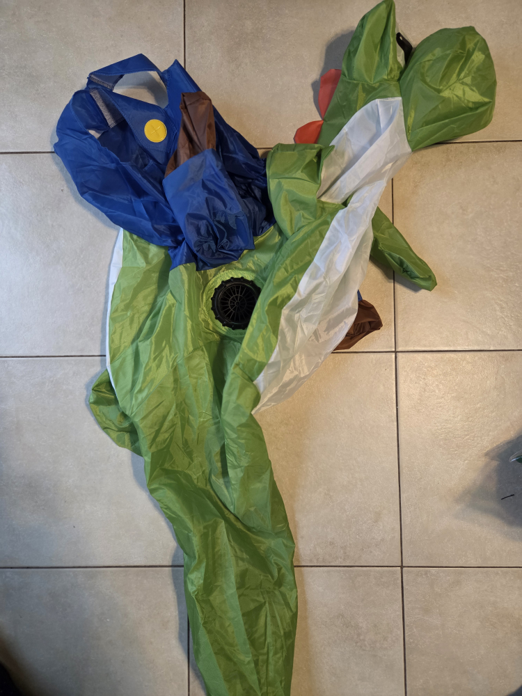 Inflatable Mario Riding Yoshi Costume - photo 2