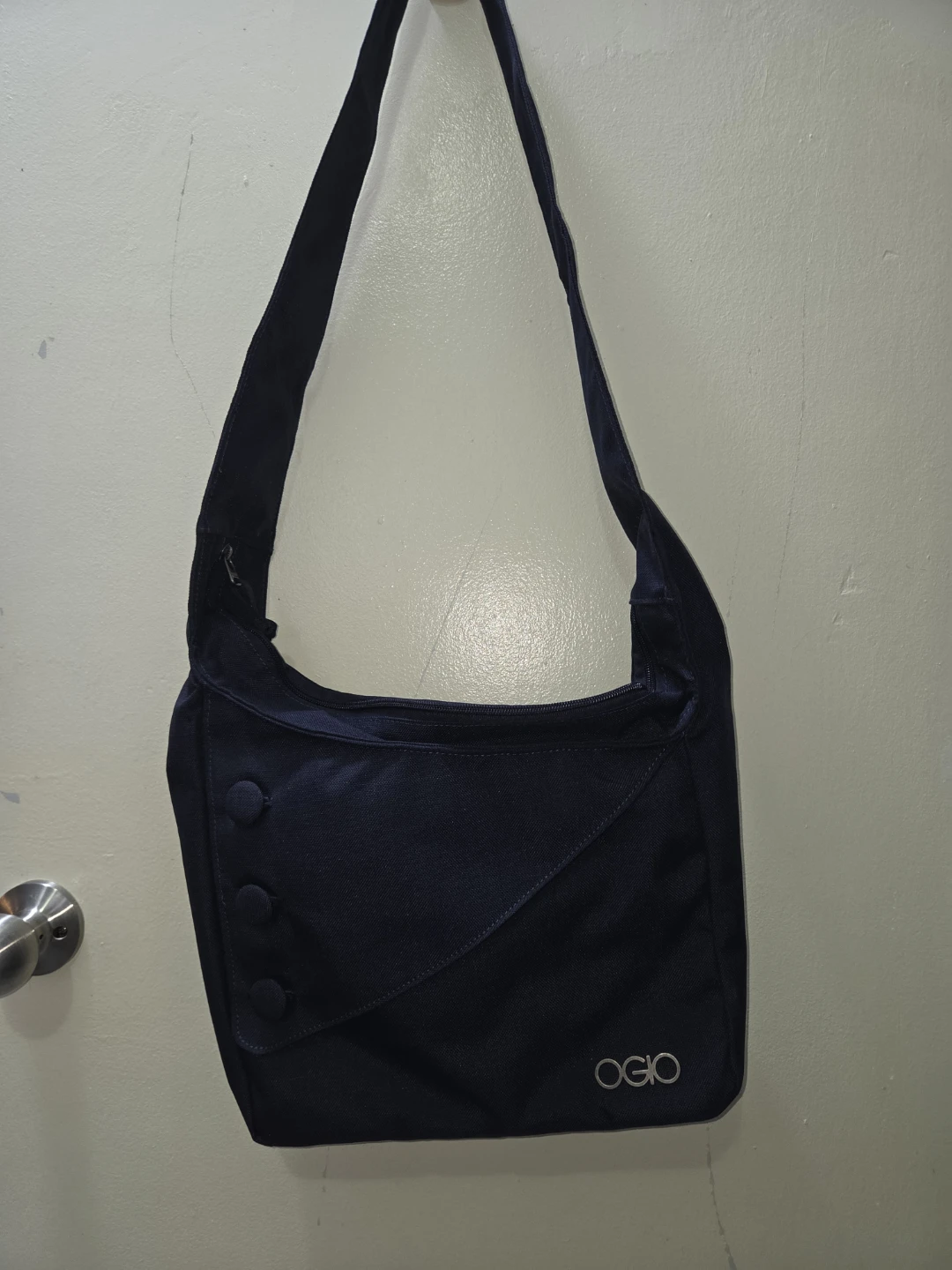 Ogio Navy Blue Crossbody Bag with Herringbone Lining