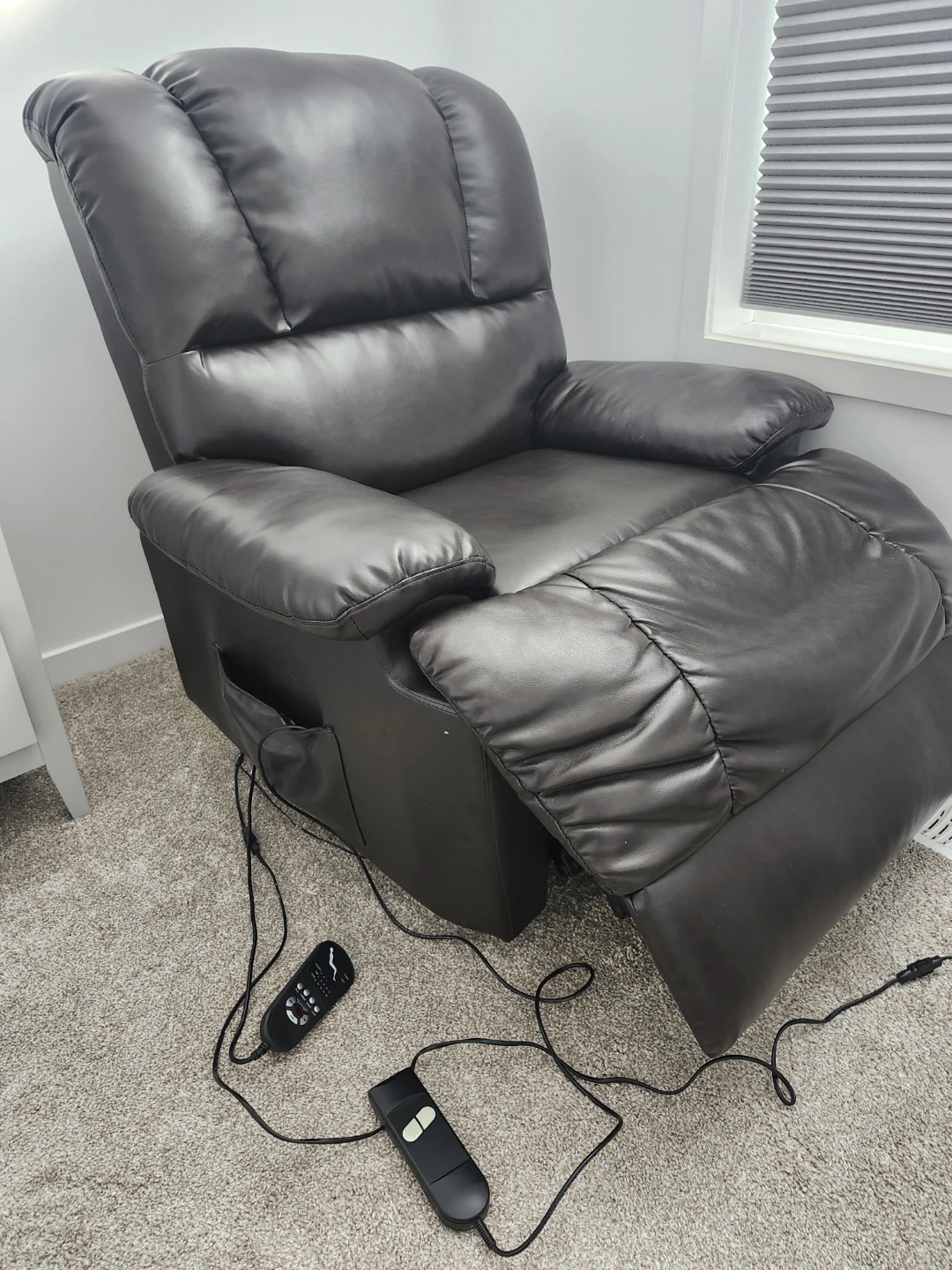 Power Lift Recliner Chair  Heat & Massage Excellent Condition - photo 5