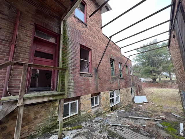 Multi. Use. Bldg. Meshoppan. Pa. Near. Pittsburgh. Pa.