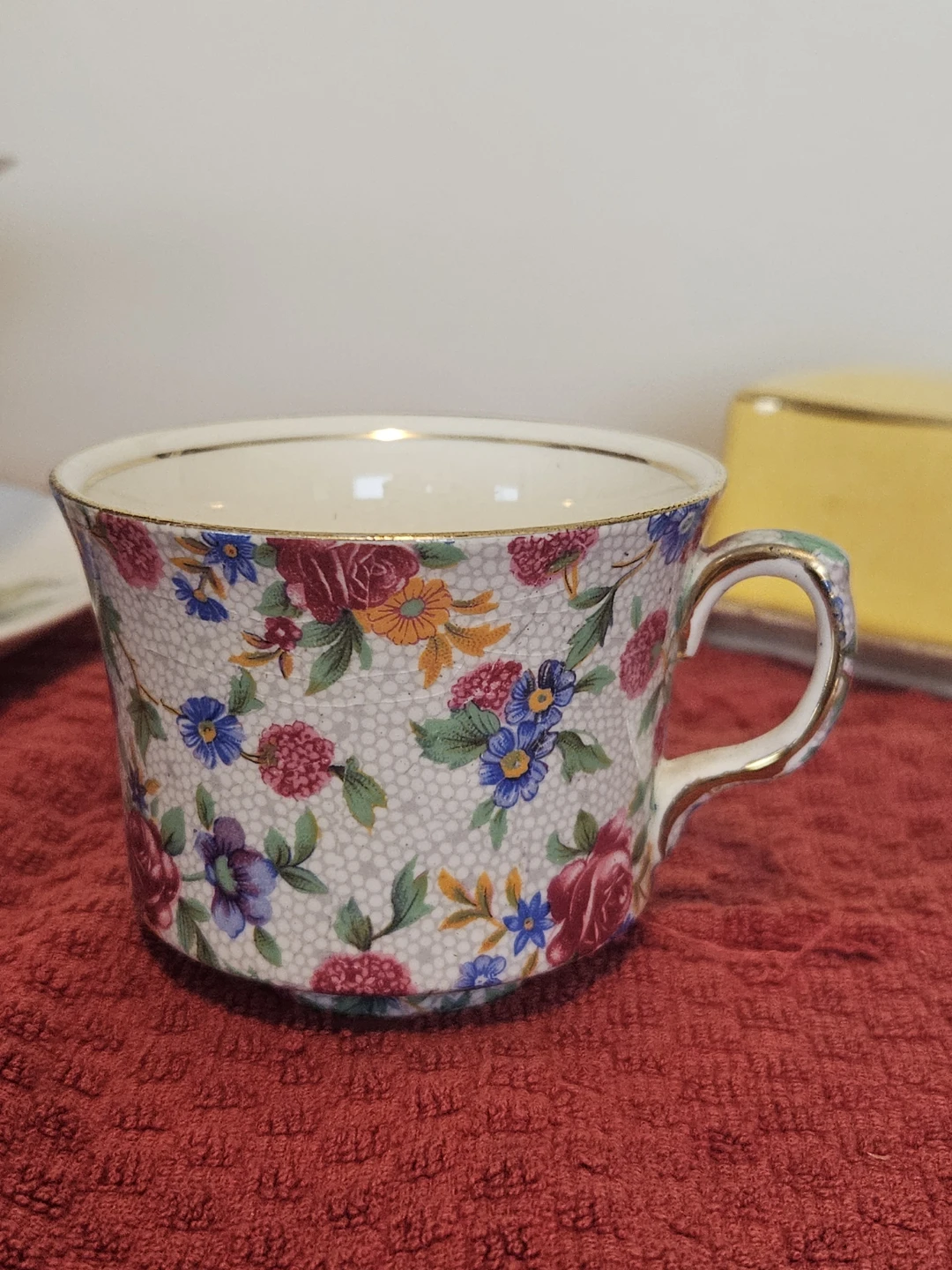 Old Cottage Chintz Teacup Butter Dish and  G.C. Cake Plate - photo 2